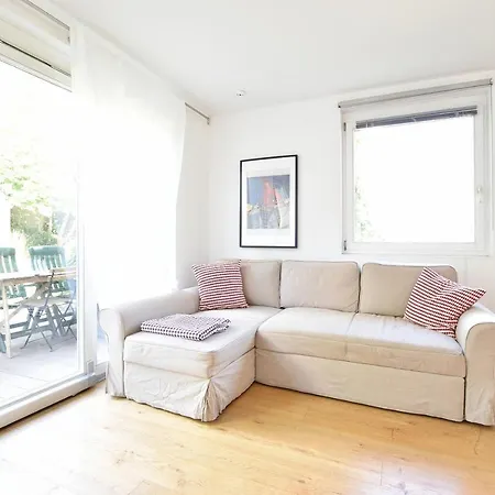 Central Spacious W Private Garden And Free Parking アパート *